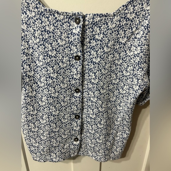 Madewell Floral print blue & white Jacquard Button Back Top - Picture 3 of 5
